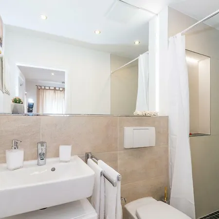 Katy & David Apartmán *