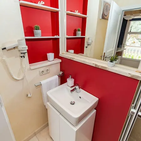 Katy & David Apartmán *